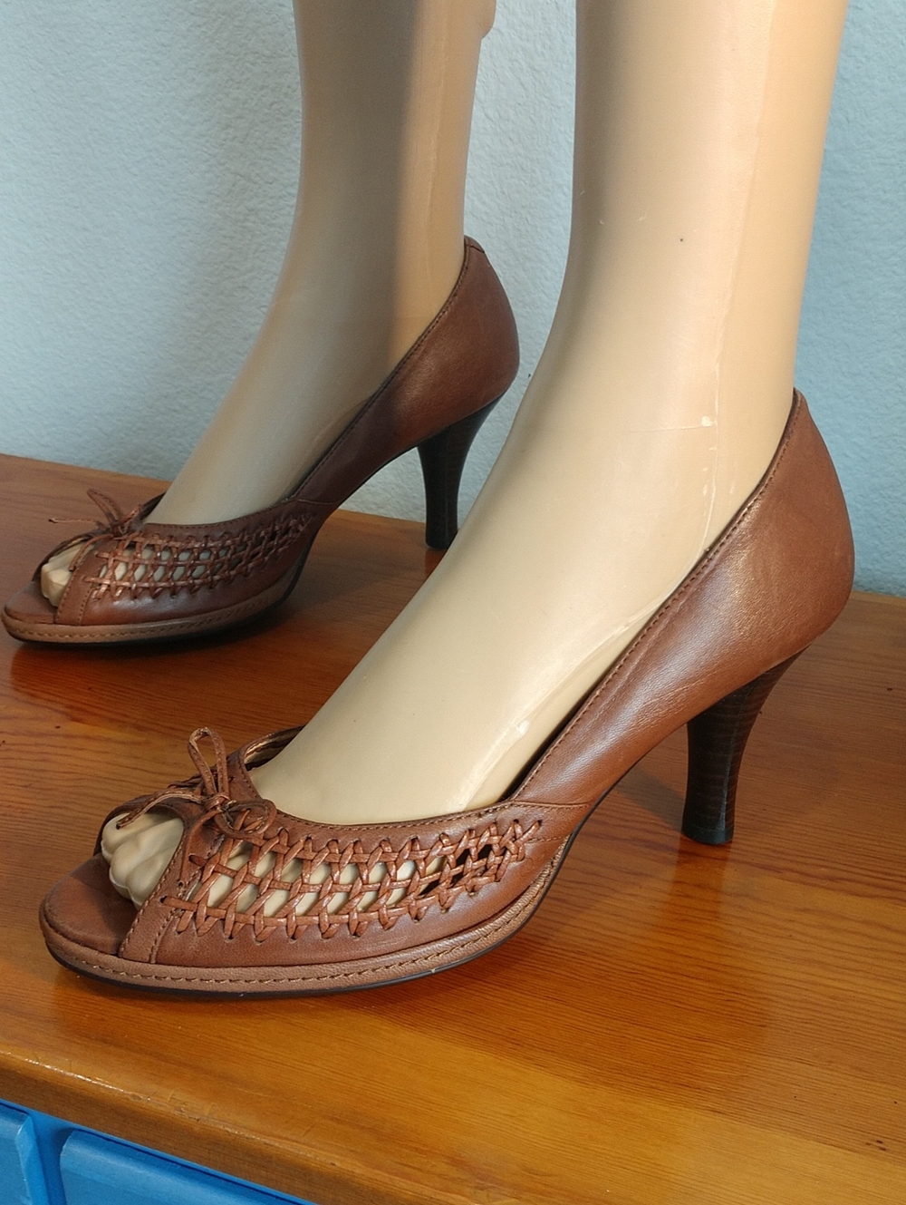 Sofft Cognac Woven Peep-Toe Heels